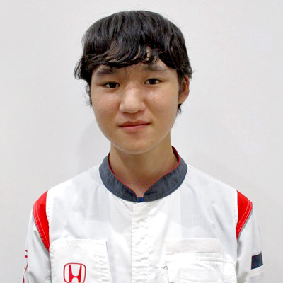 山根 雄征 写真